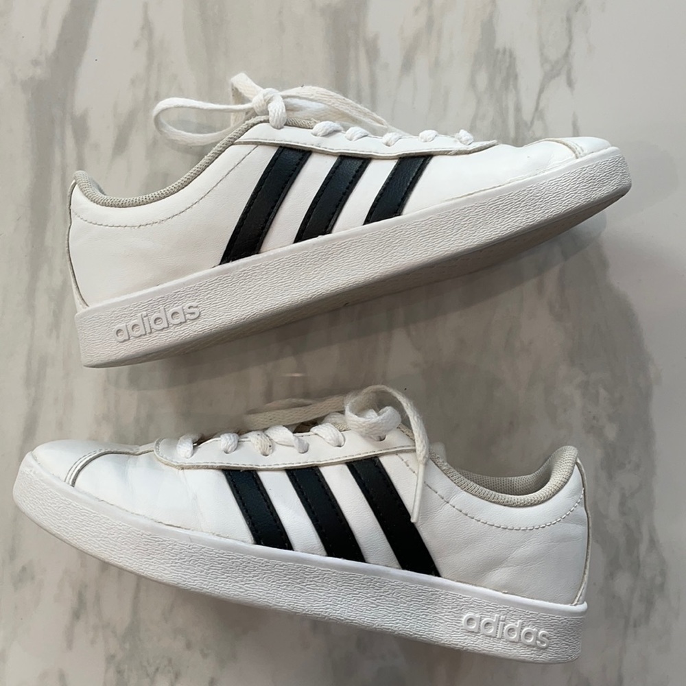 Kids white and black Adidas shoes. Size 1